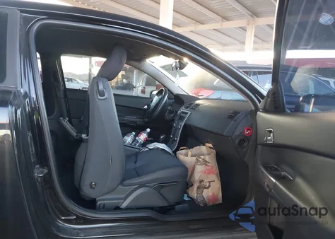 2009 Volvo C30 T5/T5 R-Design z USA, uszkodzony, nr VIN YV1MK672992128576